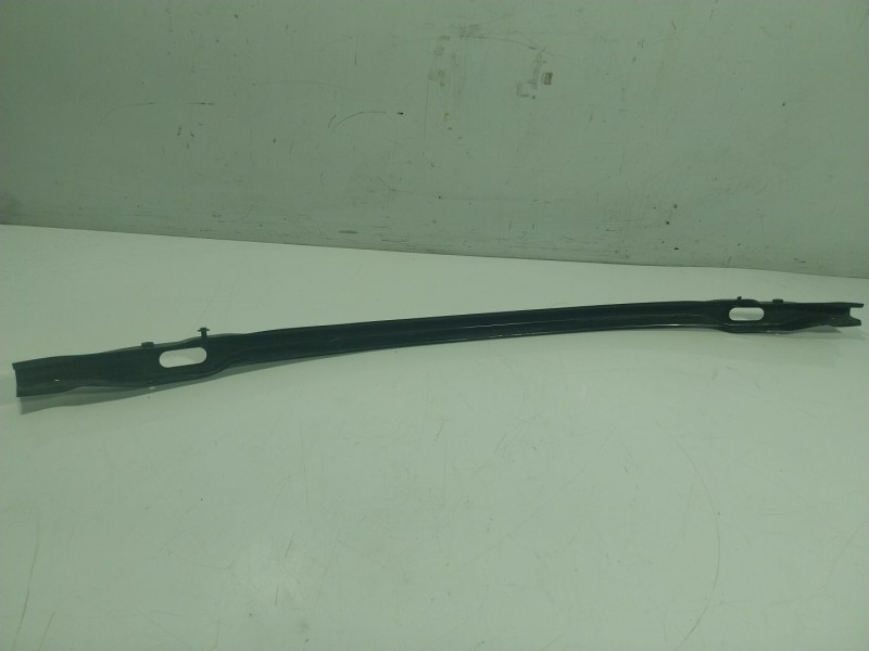 Recambio de travesaño inferior para bmw serie 5 lim. (f10) 3.0 turbodiesel referencia OEM IAM   