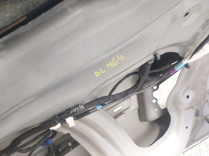 Recambio de porton trasero para tesla model s p referencia OEM IAM   