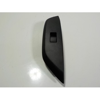 MANDO ELEVALUNAS DELANTERO DERECHO 8481002260 3561N26 