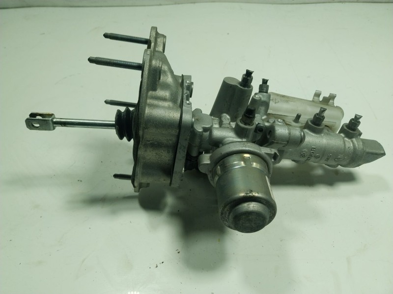 Recambio de servofreno para renault zoe referencia OEM IAM  460115213R 