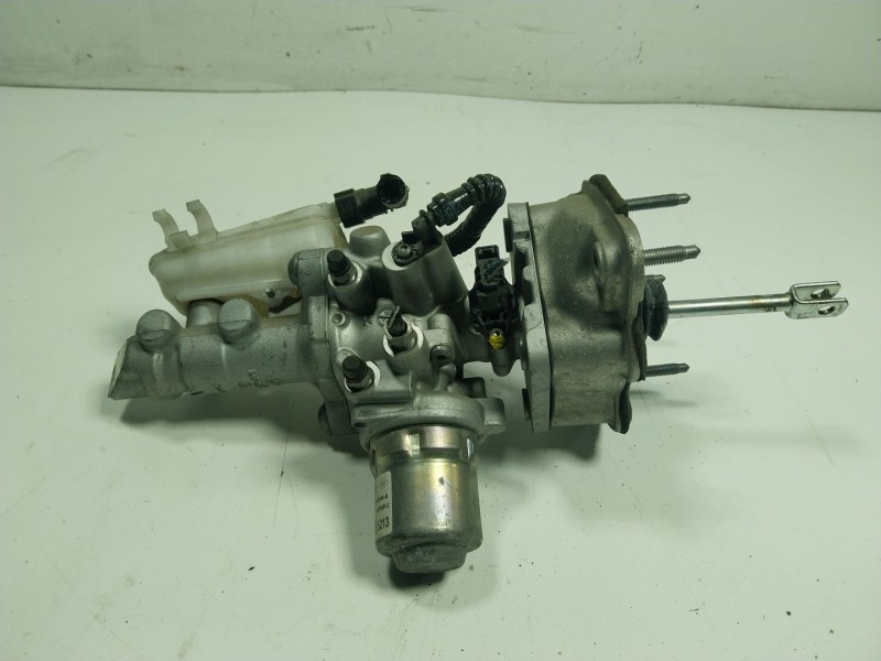 Recambio de servofreno para renault zoe referencia OEM IAM  460115213R 