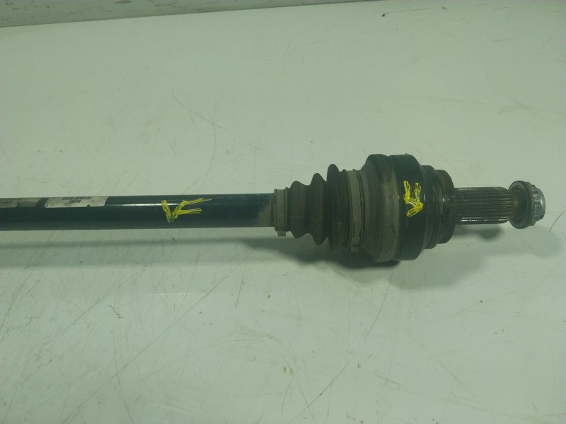 Recambio de transmision trasera derecha para bmw serie 5 lim. (f10) 3.0 turbodiesel referencia OEM IAM  7581022AI 