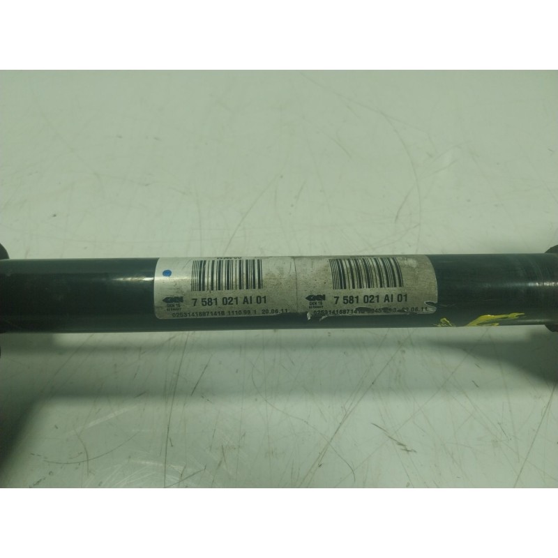 Recambio de transmision trasera izquierda para bmw serie 5 lim. (f10) 3.0 turbodiesel referencia OEM IAM  7581021AI 