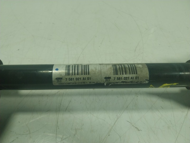 Recambio de transmision trasera izquierda para bmw serie 5 lim. (f10) 3.0 turbodiesel referencia OEM IAM  7581021AI 