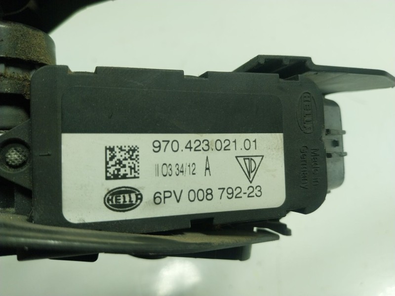 Recambio de potenciometro pedal para porsche panamera 3.0 v6 tdi cat referencia OEM IAM  970423021 