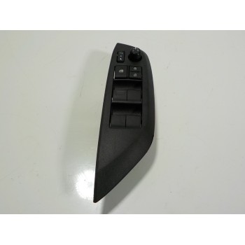 MANDO ELEVALUNAS DELANTERO IZQUIERDO 840400D020 840400D020 8487202320