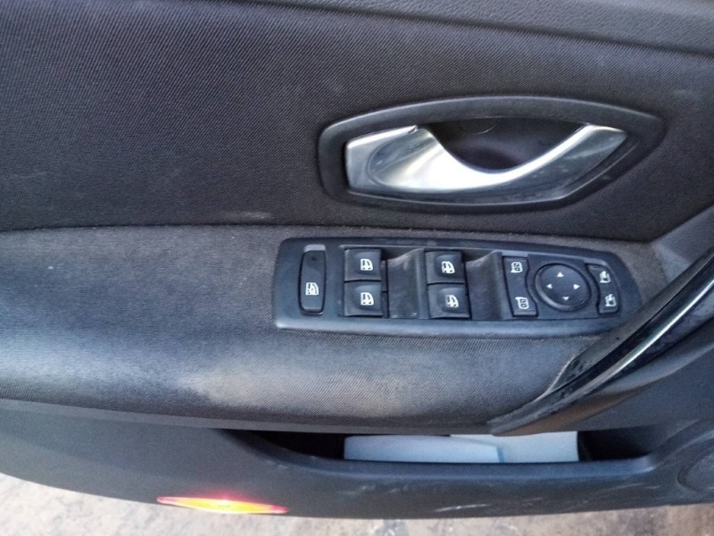 renault laguna iii del año 2008