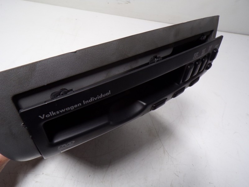 Recambio de sistema dvd para volkswagen touareg (7l6) 3.0 v6 tdi dpf referencia OEM IAM 7L9035008A6C3 7L9035008A 