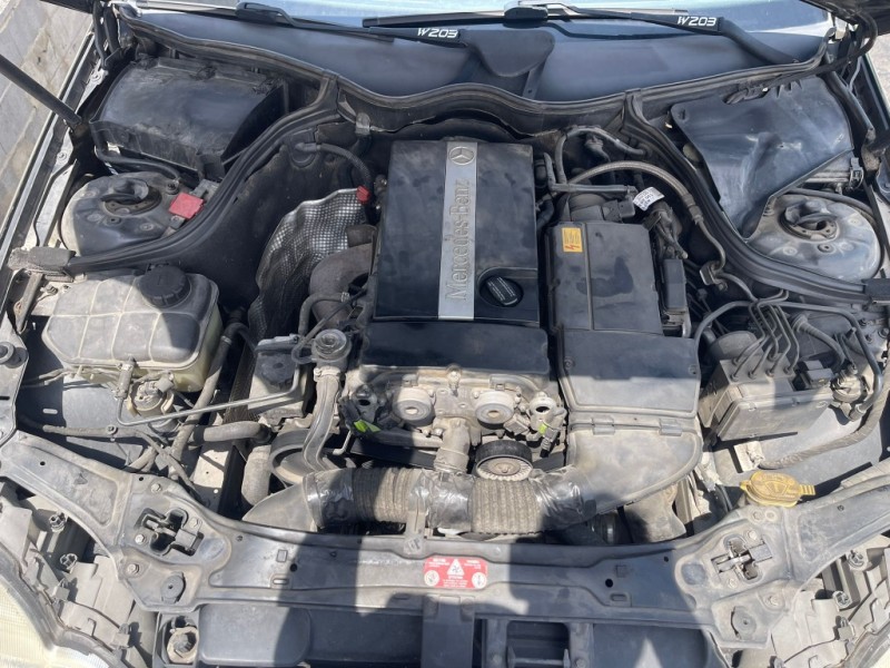 mercedes-benz clase c (w203) sportcoupe del año 2002