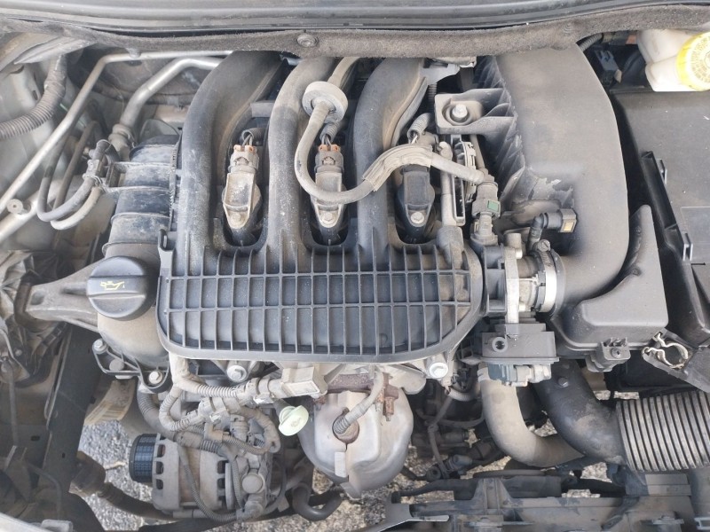 peugeot 208 i (ca_, cc_) del año 2018