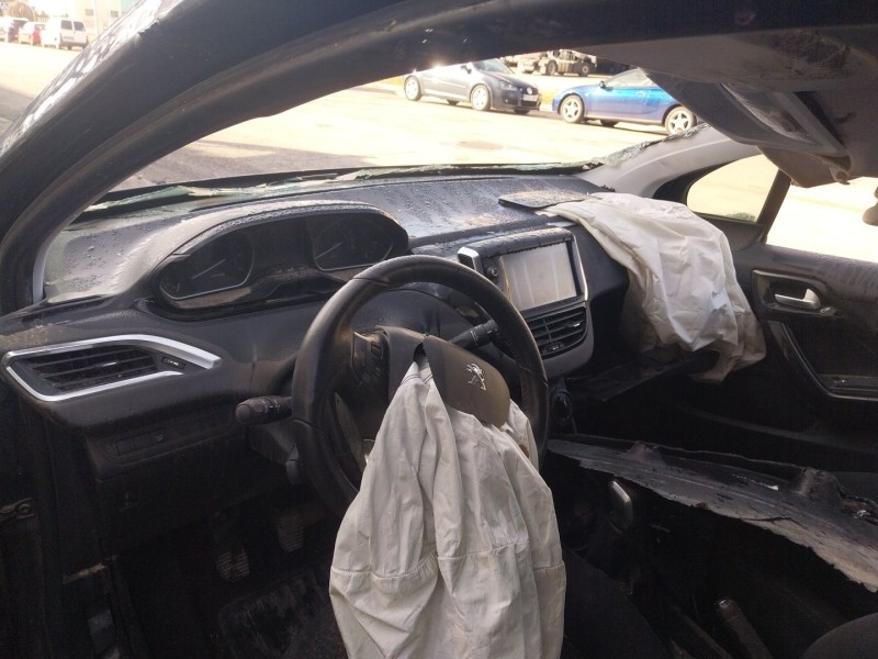 peugeot 208 i (ca_, cc_) del año 2018