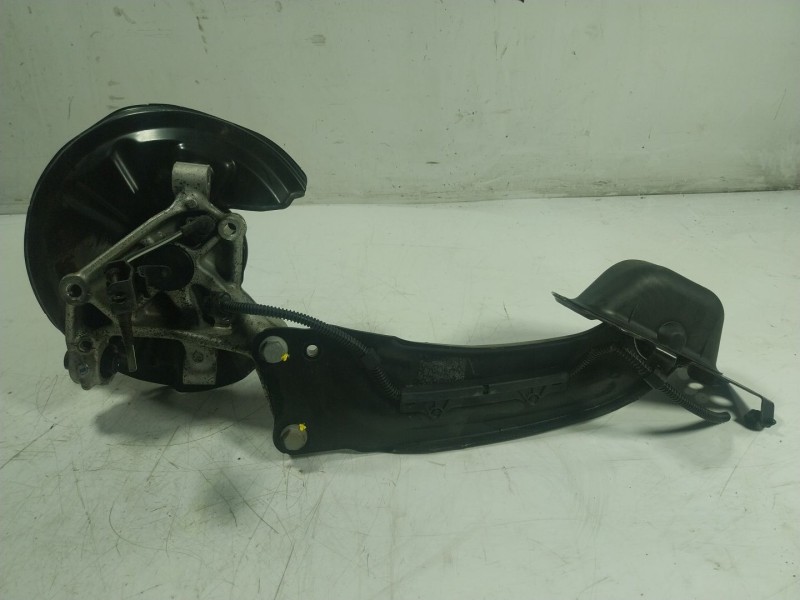 Recambio de mangueta trasera izquierda para audi q3 (8ug) 2.0 16v tdi referencia OEM IAM 3C0505433K  