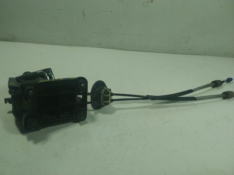 Recambio de palanca cambio para citroën c4 ii (nc_) 1.2 thp 110 referencia OEM IAM  9671748880 