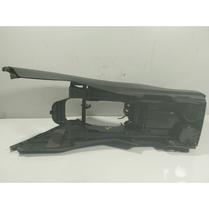 Recambio de apoyabrazos central para land rover range rover sport 3.6 td v8 referencia OEM IAM   