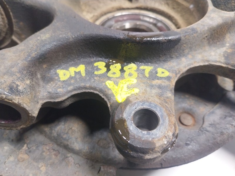 Recambio de mangueta trasera derecha para land rover range rover sport 3.6 td v8 referencia OEM IAM   