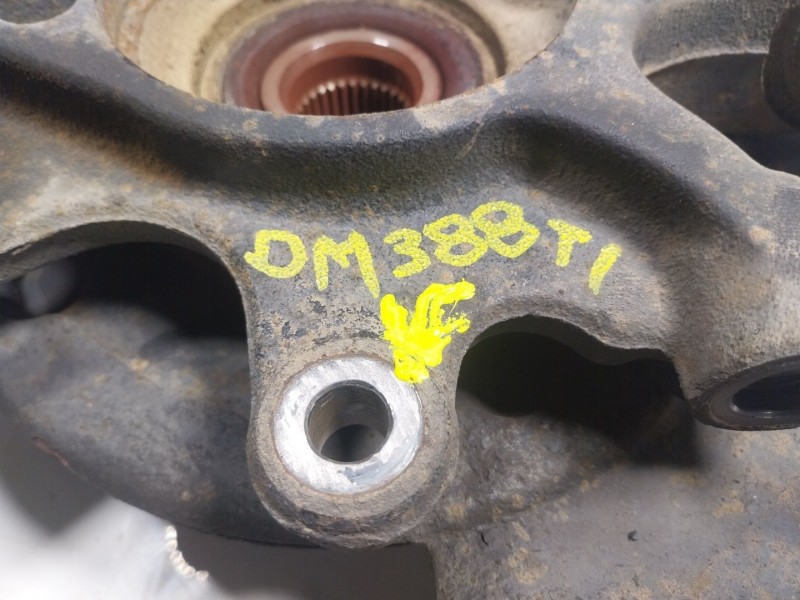 Recambio de mangueta trasera izquierda para land rover range rover sport 3.6 td v8 referencia OEM IAM   