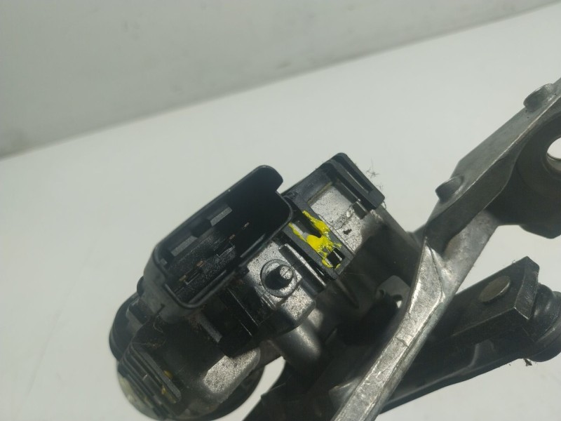 Recambio de motor limpia delantero para renault zoe 68 kw referencia OEM IAM  288003381R 