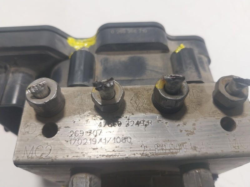 Recambio de abs para dacia sandero 0.9 tce referencia OEM IAM  476603249R 
