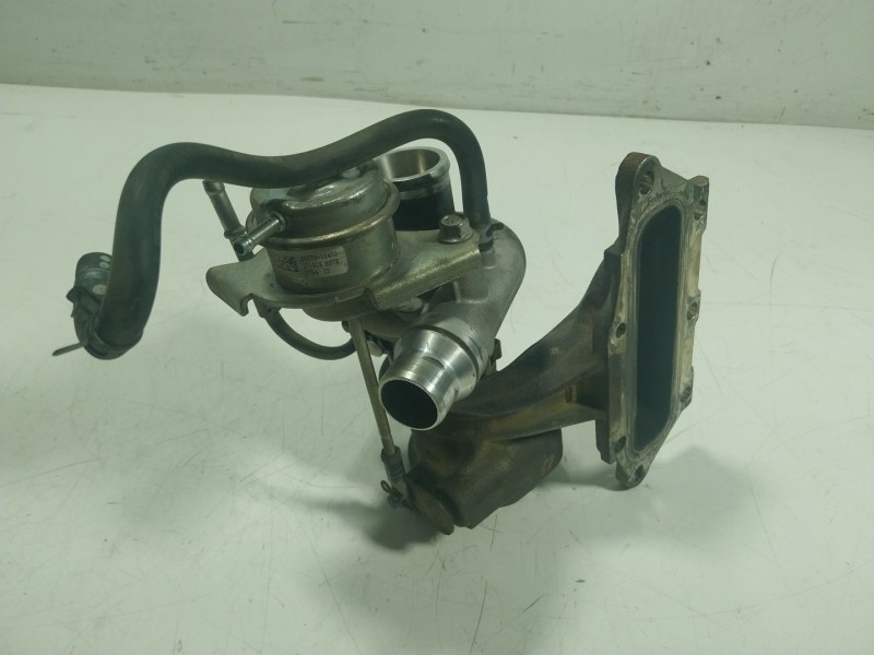 Recambio de turbocompresor para dacia sandero 0.9 tce referencia OEM IAM  144108035R 