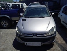 peugeot 206 berlina del año 2001