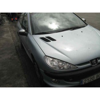 PEUGEOT 206 BERLINA