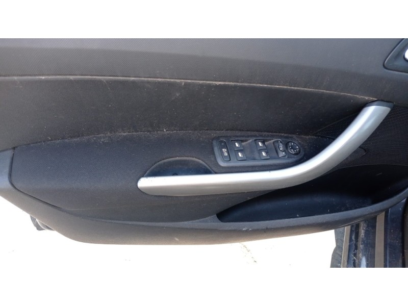 peugeot 308 del año 2011