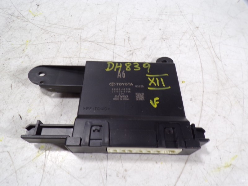 Recambio de modulo electronico para toyota rav4 hybrid 4x2 advance referencia OEM IAM 8865042720 8865042720 2775005180