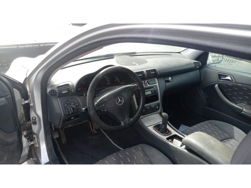 mercedes-benz clase c (w203) sportcoupe del año 2003