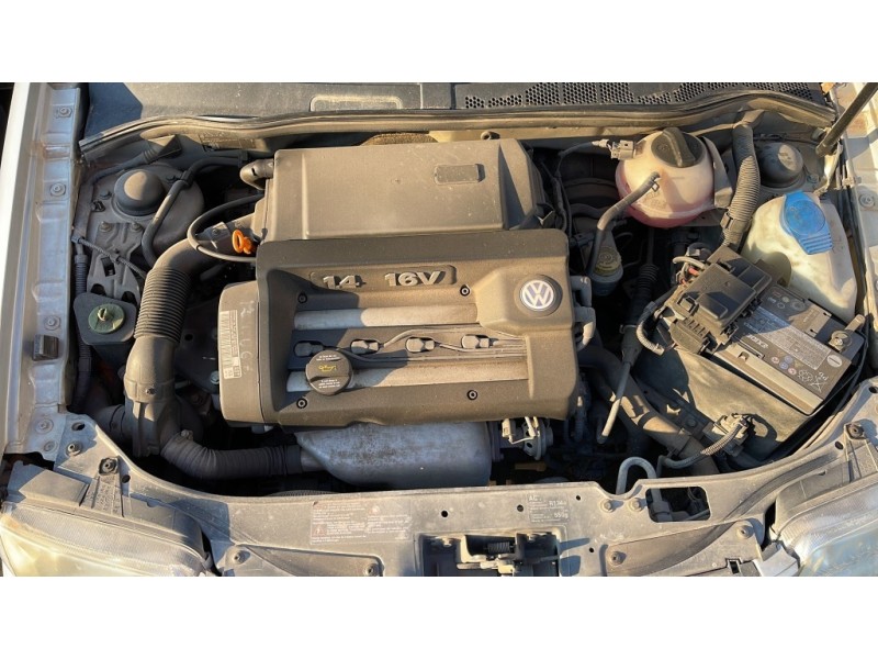 volkswagen polo berlina (6n2) del año 2000