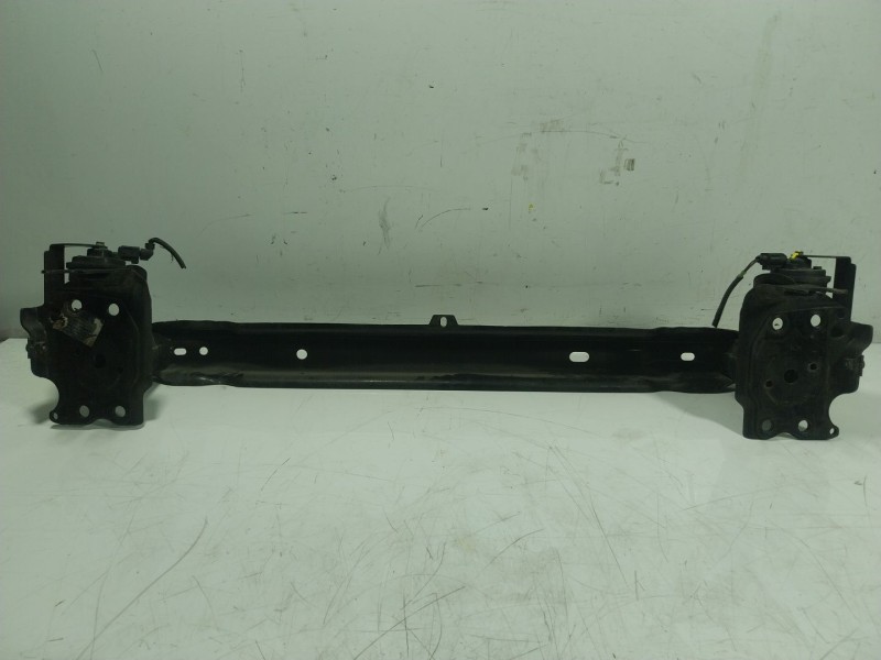 Recambio de refuerzo paragolpes delantero para volkswagen touareg (7la) tdi v10 referencia OEM IAM   