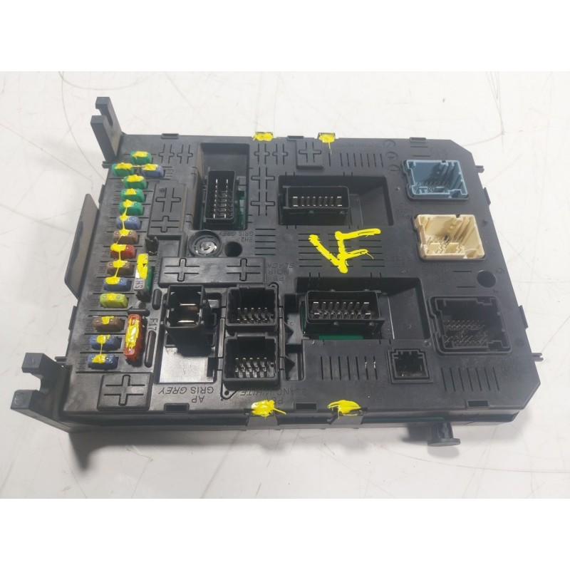 Recambio de caja reles / fusibles para peugeot 3008 monospace (0u_) 1.6 hdi referencia OEM IAM   