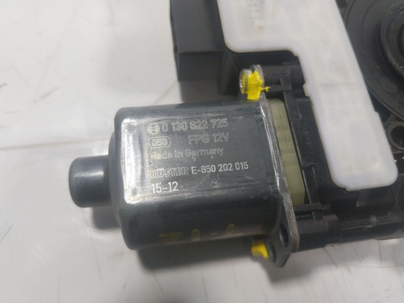 Recambio de motor elevalunas trasero izquierdo para seat leon (5f1) 1.6 tdi referencia OEM IAM  5Q0959811A 