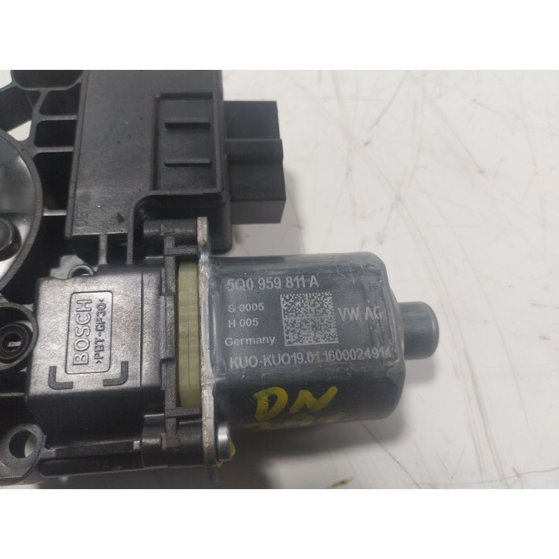Recambio de motor elevalunas trasero izquierdo para seat leon (5f1) 1.6 tdi referencia OEM IAM  5Q0959811A 