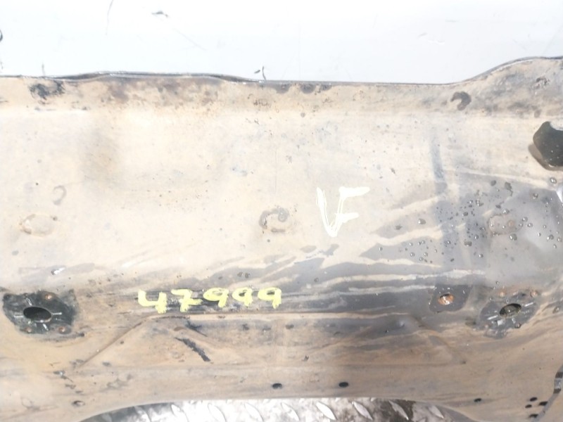 Recambio de puente delantero para peugeot 3008 monospace (0u_) 1.6 hdi referencia OEM IAM   