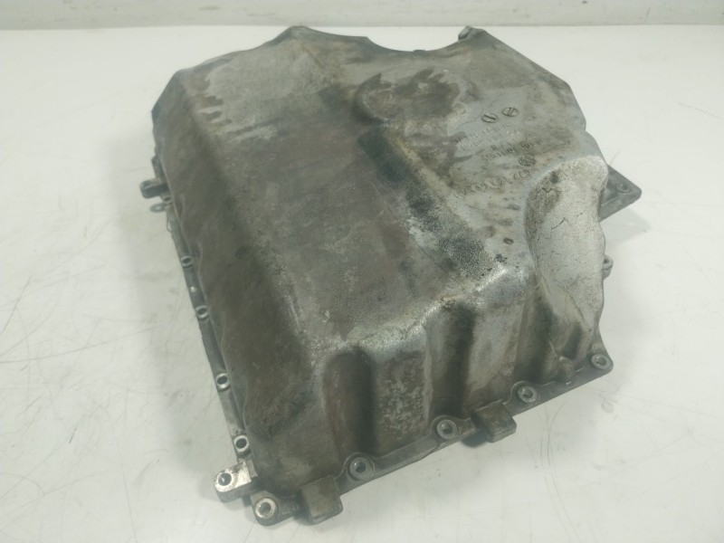 Recambio de carter para volkswagen touareg (7la) tdi v10 referencia OEM IAM  072103601AD 
