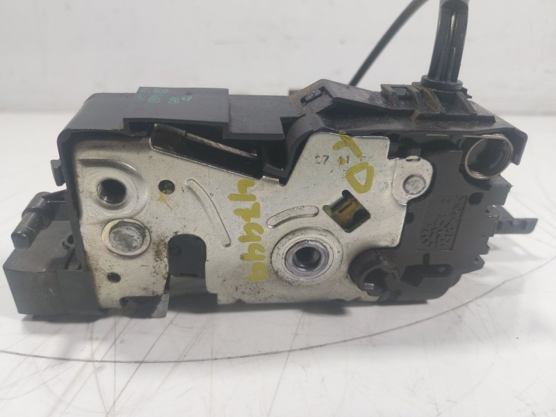 Recambio de cerradura puerta trasera derecha para peugeot 3008 monospace (0u_) 1.6 hdi referencia OEM IAM  24099816 