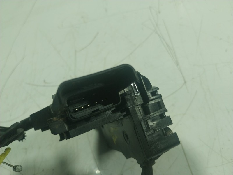 Recambio de cerradura puerta trasera derecha para peugeot 3008 monospace (0u_) 1.6 hdi referencia OEM IAM  24099816 