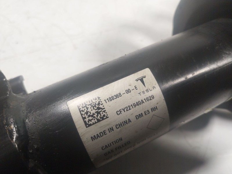 Recambio de amortiguador delantero derecho para tesla y referencia OEM IAM  118836800E 