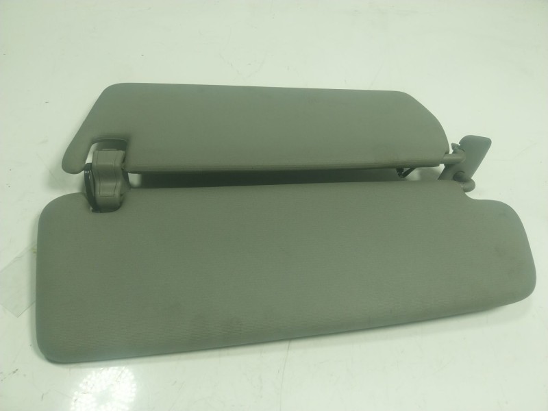 Recambio de parasol izquierdo para volkswagen touareg (7la) tdi v10 referencia OEM IAM   