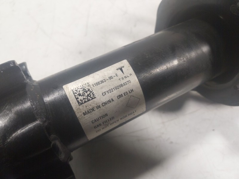 Recambio de amortiguador delantero izquierdo para tesla y referencia OEM IAM  118836300E 