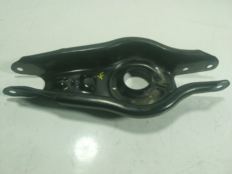 Recambio de brazo suspension inferior trasero derecho para tesla y referencia OEM IAM  104445100F 