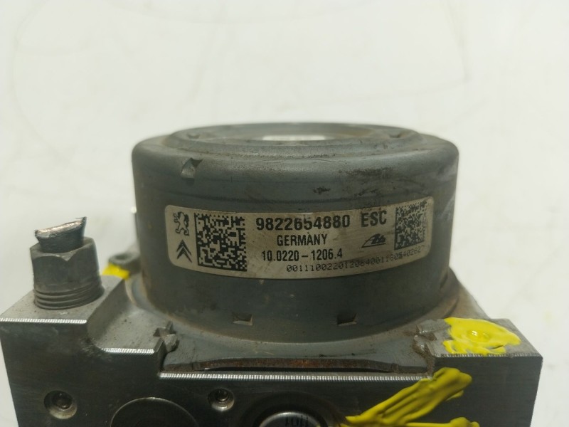 Recambio de abs para peugeot 208 i (ca_, cc_) 1.2 vti 82 referencia OEM IAM  9822654880 