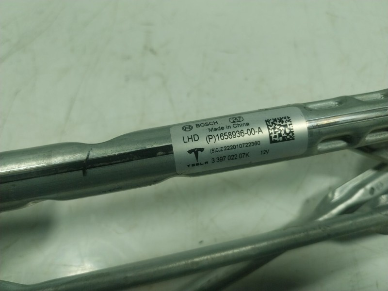 Recambio de motor limpia delantero para tesla y referencia OEM IAM  165893600A 