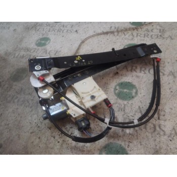 ELEVALUNAS TRASERO DERECHO 