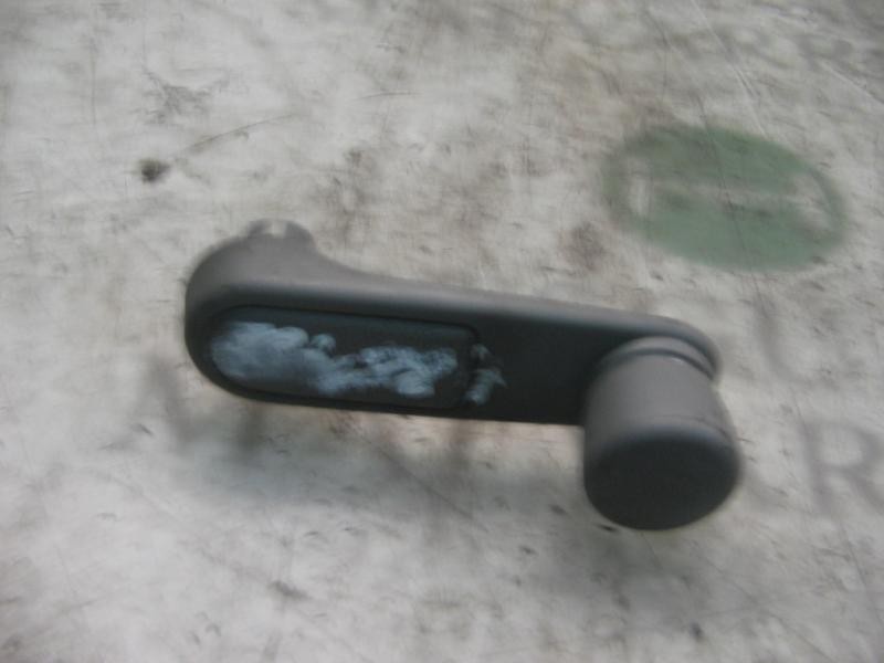 Recambio de maneta elevalunas trasera izquierda para citroën xsara picasso 2.0 hdi referencia OEM IAM   