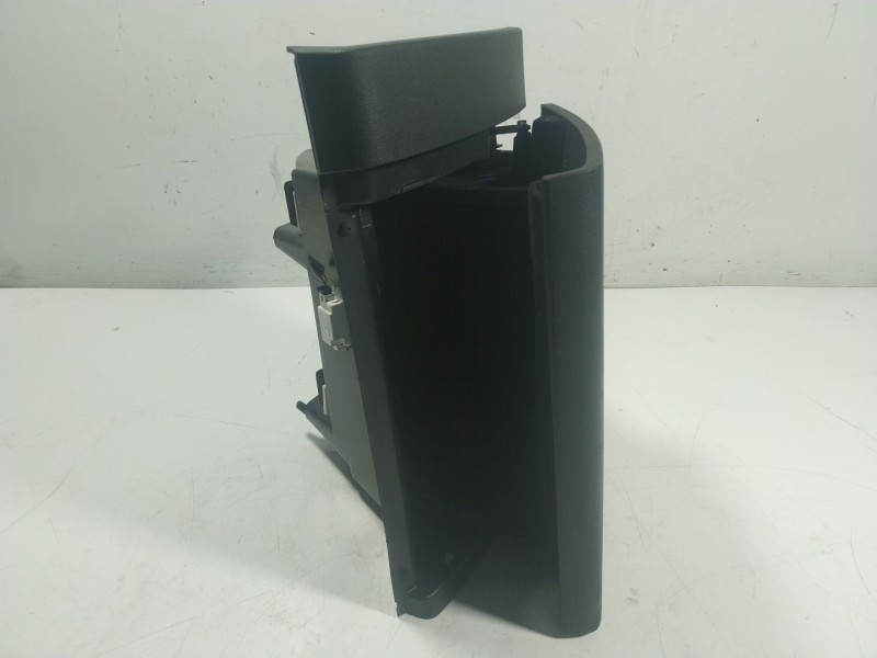 Recambio de guantera para renault kadjar (ha_, hl_) 1.3 tce 140 referencia OEM IAM  685005747R 