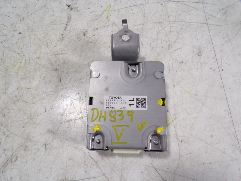 Recambio de modulo electronico para toyota rav4 hybrid 4x2 advance referencia OEM IAM 8657242051 8657242051 1669001230