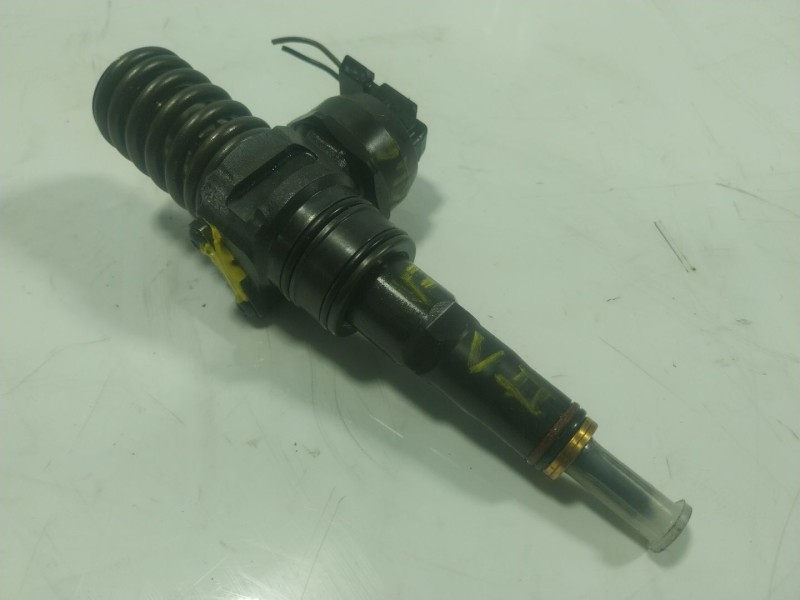 Recambio de inyector para volkswagen touareg (7la) tdi v10 referencia OEM IAM  0986441561 