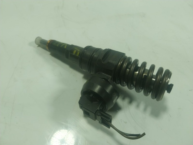 Recambio de inyector para volkswagen touareg (7la) tdi v10 referencia OEM IAM  0986441561 