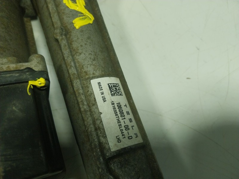 Recambio de cremallera direccion para tesla model s p referencia OEM IAM  106080100D 